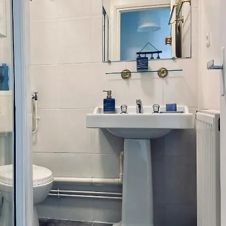 Le Du Phare Vue Sur *